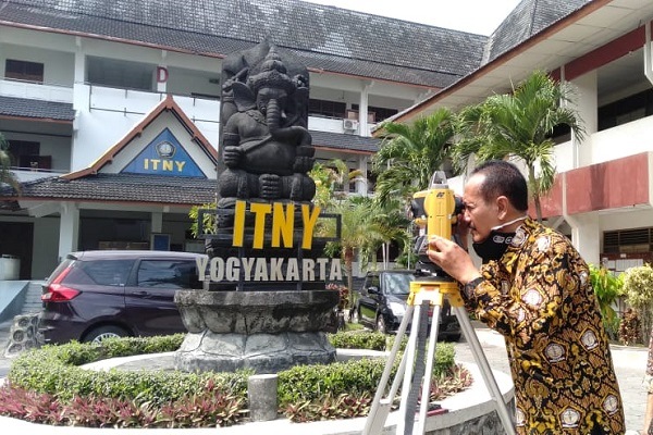 Update Peralatan Laboratorium, FTM ITNY Terima Bantuan Drone & Total Station