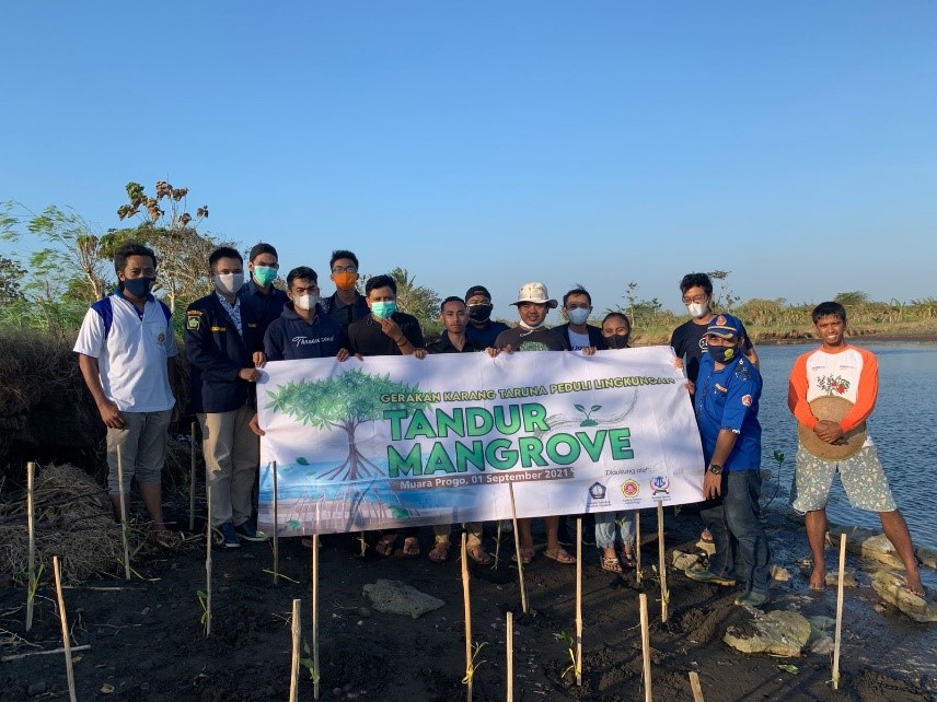 TIM PKM-PM ITNY : Lestarikan Mangrove di Pantai Trisik Kulon Progo