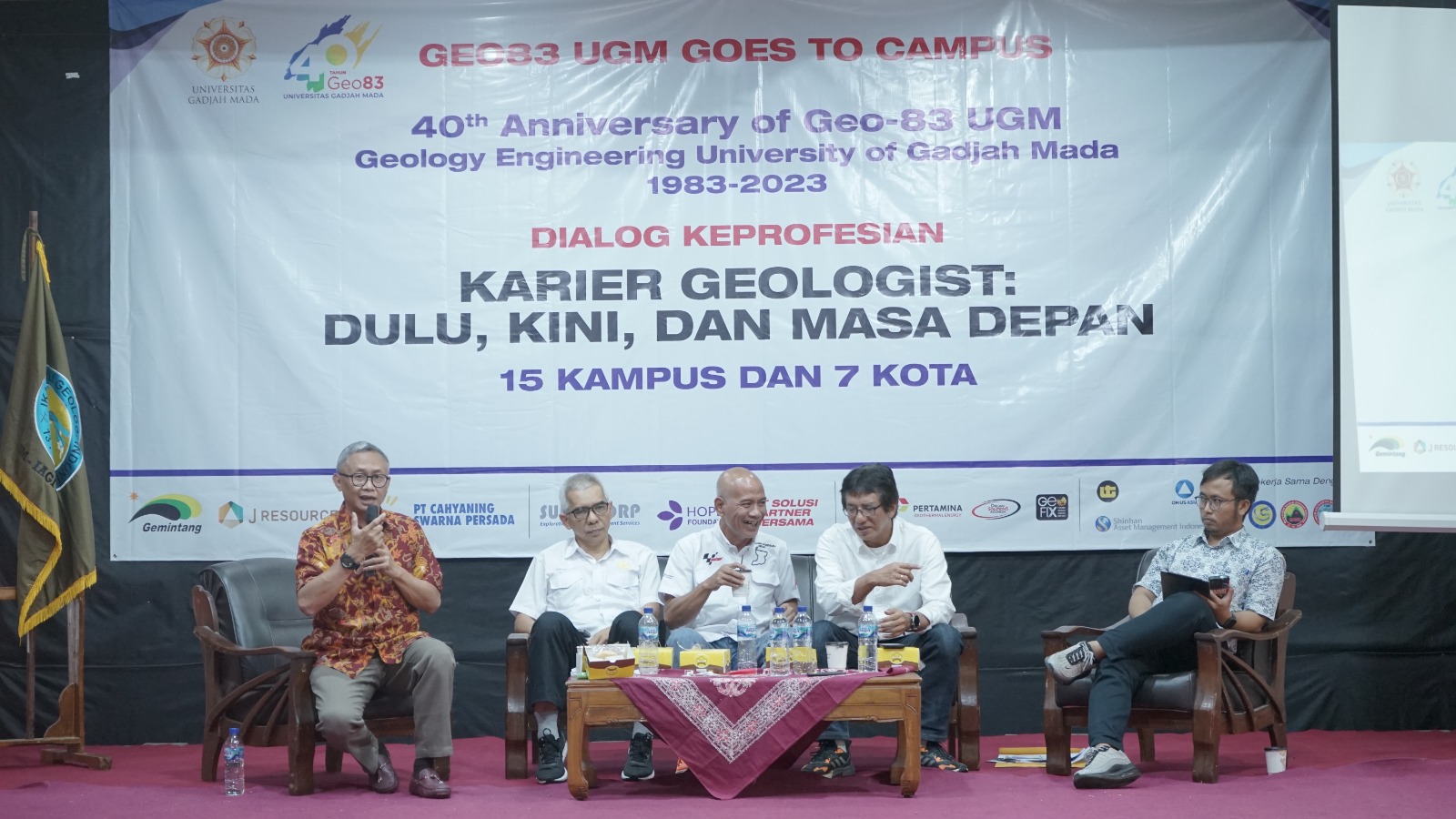 Dialog Keprofesian, Kampus ITNY Dikunjungi Alumni Geologi UGM Angkatan 1983